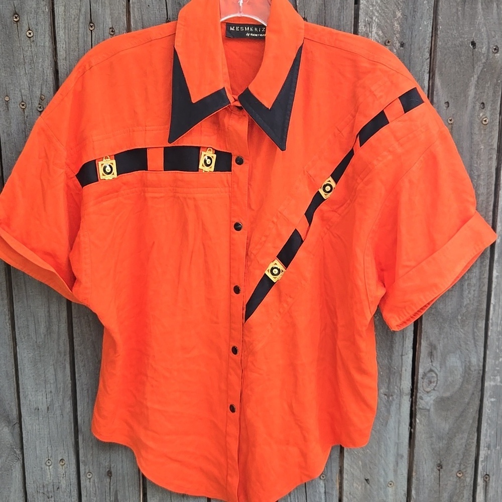 MESMERIZE Vintage Women's Orange Button Down Shirt